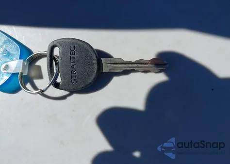 2006 Buick Lacrosse Cx z USA, uszkodzony, nr VIN 2G4WC552X61284948